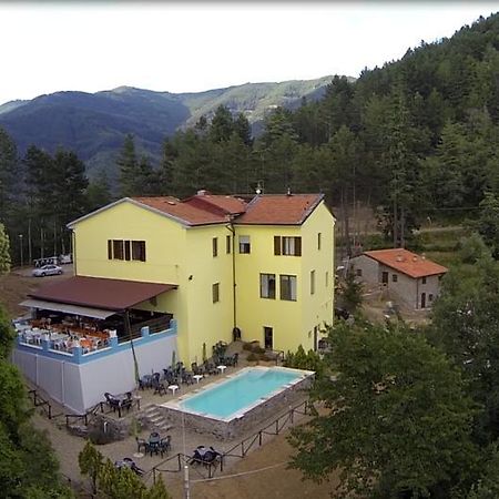 Hotel Le 3 Fonti Loro Ciuffenna Esterno foto